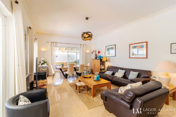 Image No.10-4 Bed Villa for sale