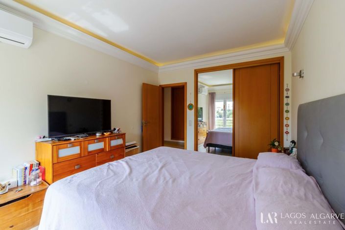 Image No.15-2 Bed Apartment for sale