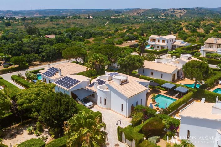 Image No.2-3 Bed Villa for sale