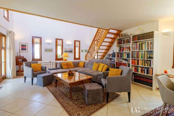 Image No.8-3 Bed Villa for sale