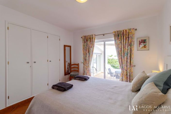 Image No.48-5 Bed Villa for sale