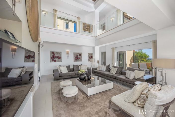 Image No.12-4 Bed Villa for sale