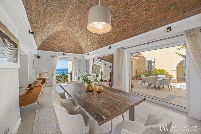 Image No.25-4 Bed Villa for sale