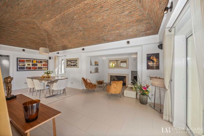 Image No.30-4 Bed Villa for sale