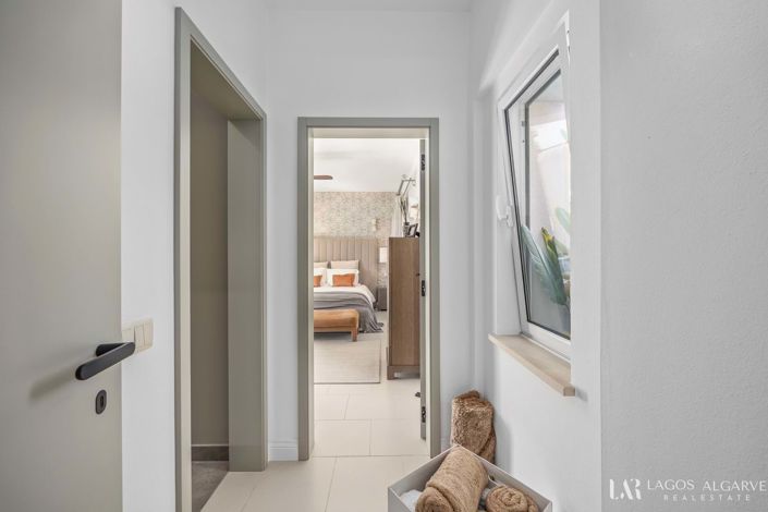 Image No.40-4 Bed Villa for sale