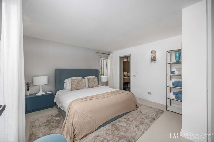 Image No.44-4 Bed Villa for sale