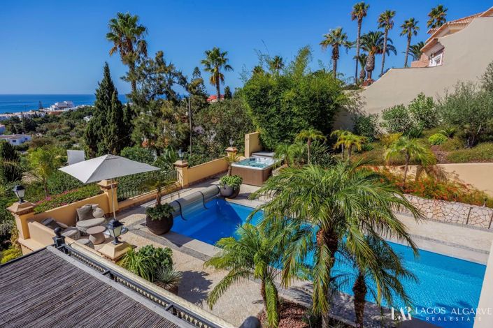 Image No.57-4 Bed Villa for sale