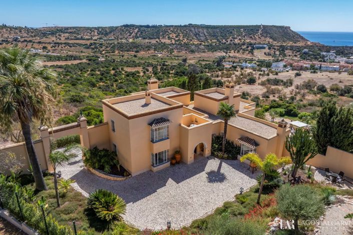 Image No.59-4 Bed Villa for sale