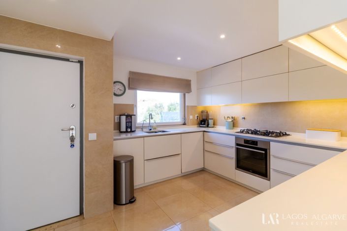 Image No.17-4 Bed Villa for sale