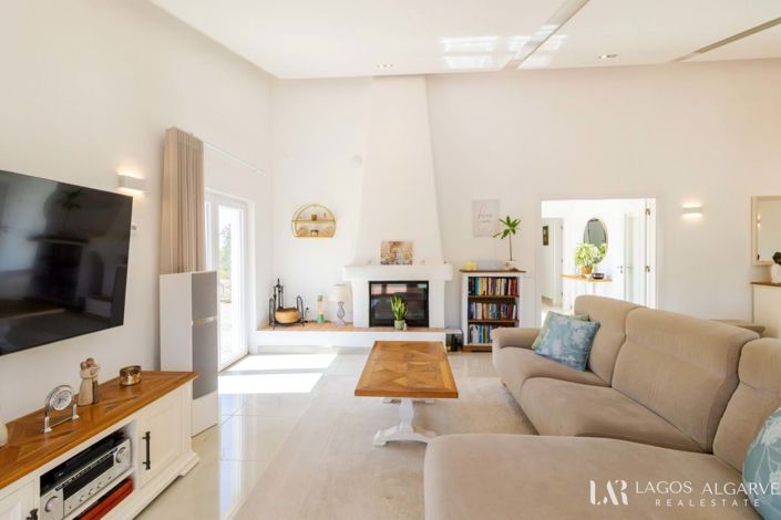 Image No.8-4 Bed Villa for sale