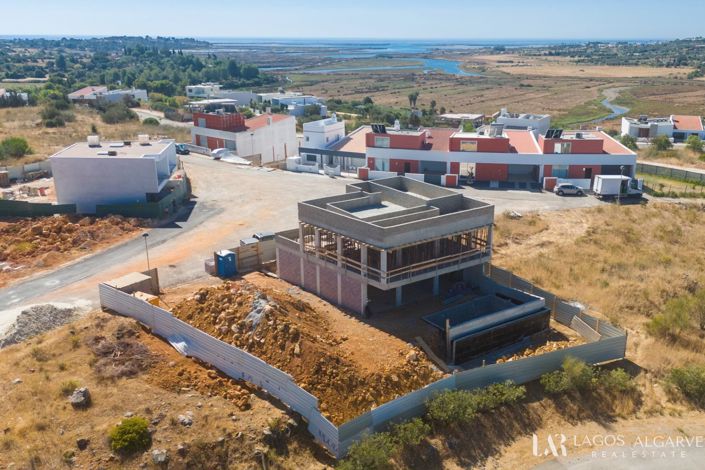 Image No.4-4 Bed Villa for sale