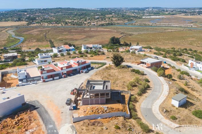 Image No.6-4 Bed Villa for sale