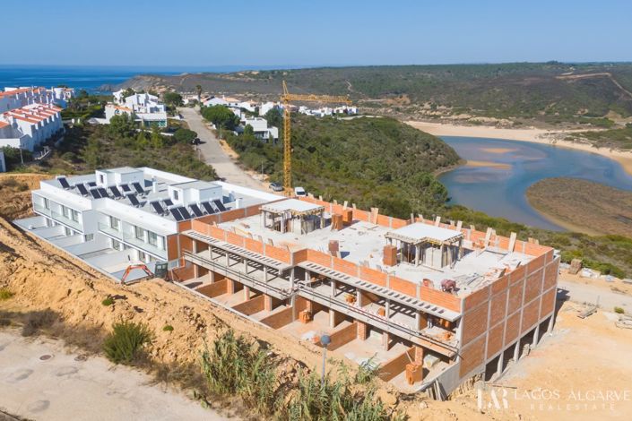 Image No.9-3 Bed Apartment for sale