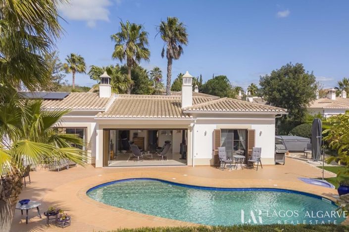 Image No.1-3 Bed Villa for sale