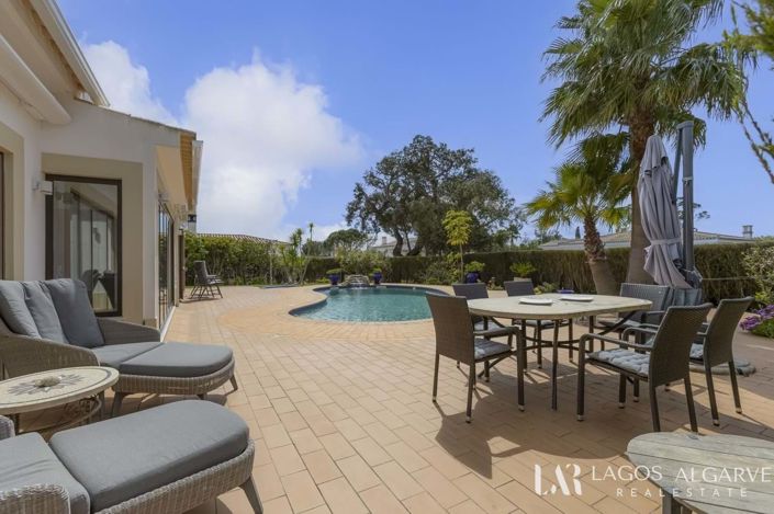 Image No.11-3 Bed Villa for sale