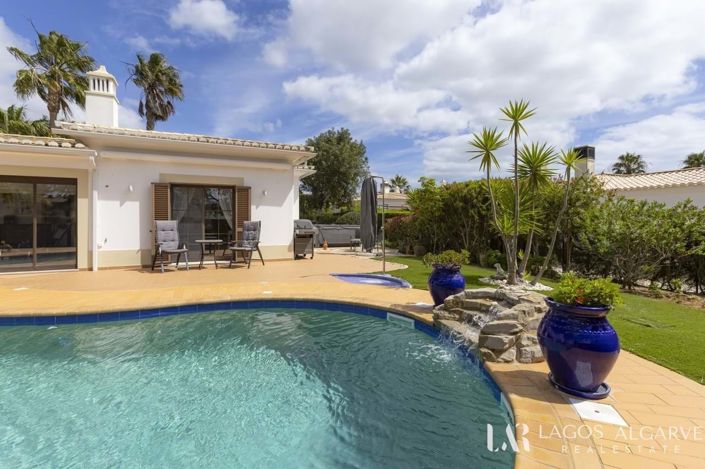 Image No.18-3 Bed Villa for sale