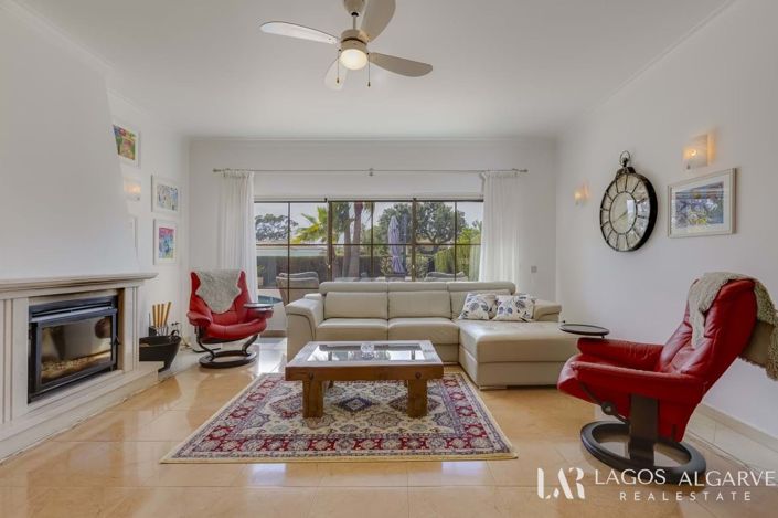 Image No.2-3 Bed Villa for sale