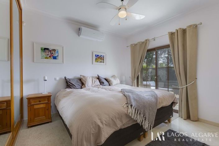 Image No.20-3 Bed Villa for sale