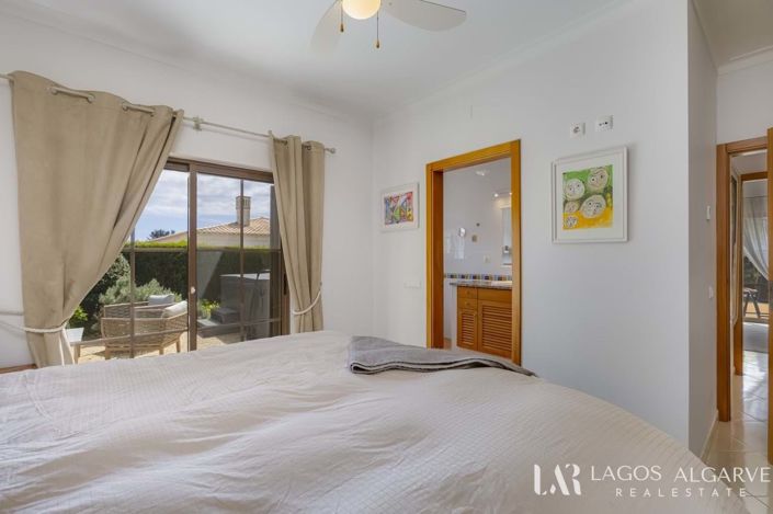 Image No.22-3 Bed Villa for sale