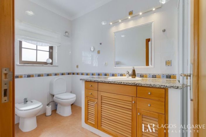 Image No.26-3 Bed Villa for sale