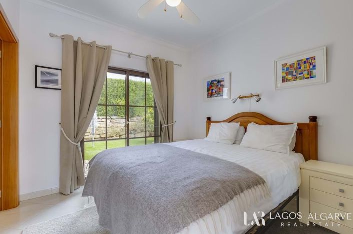 Image No.28-3 Bed Villa for sale