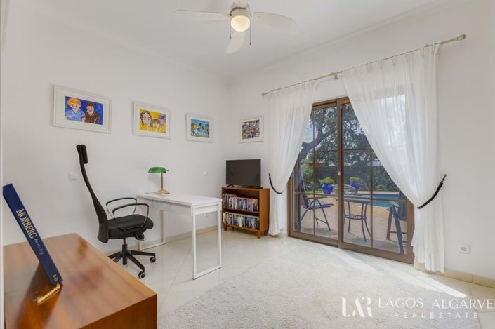 Image No.31-3 Bed Villa for sale