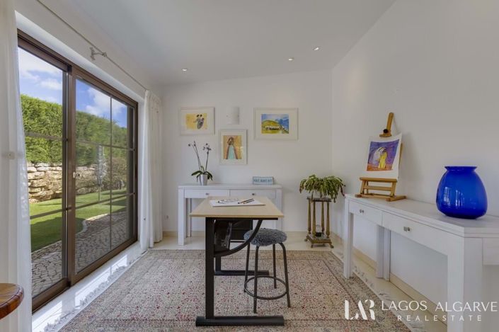 Image No.7-3 Bed Villa for sale