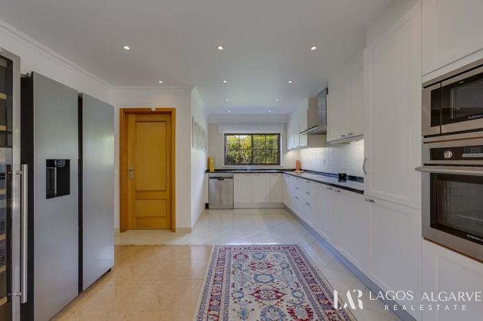 Image No.8-3 Bed Villa for sale