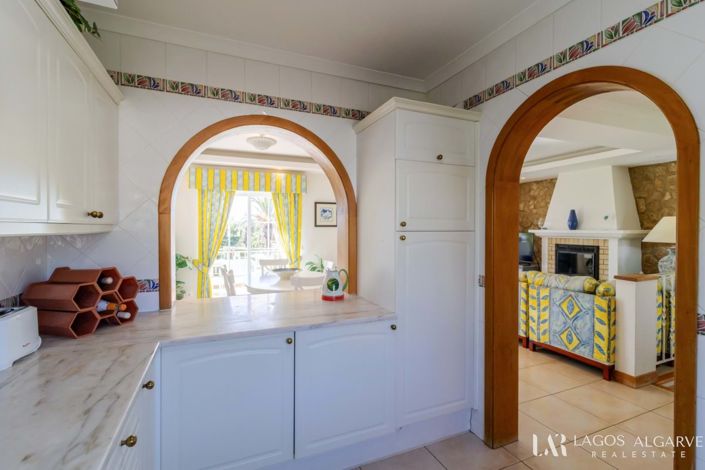 Image No.11-3 Bed Villa for sale