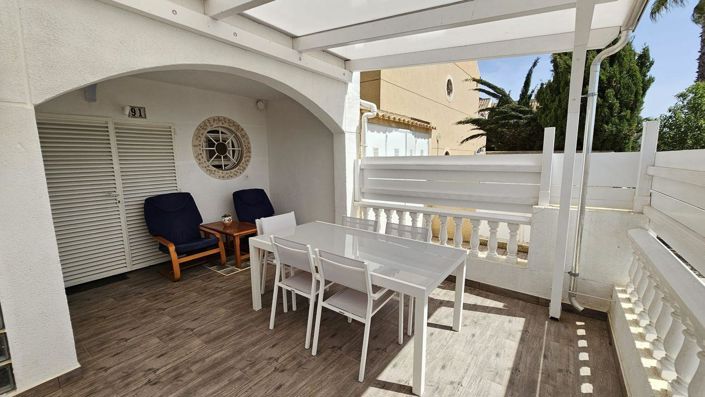 Image No.1-4 Bed Townhouse for sale