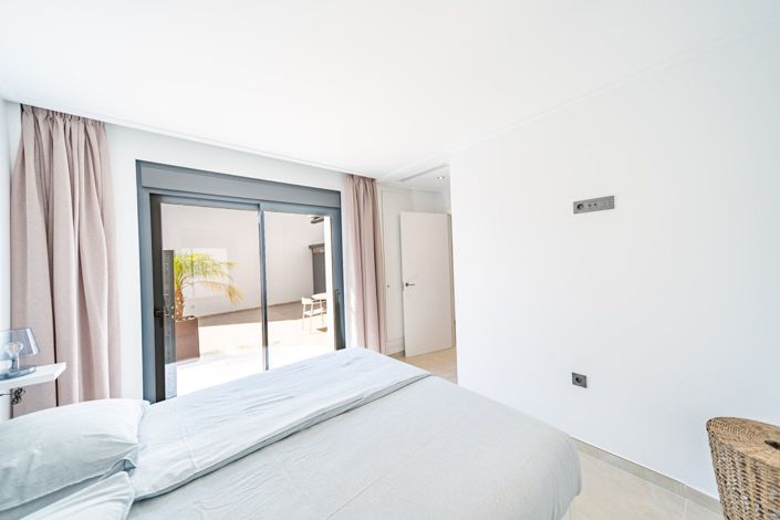 Image No.16-3 Bed Villa for sale