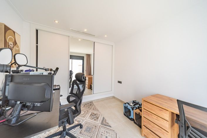 Image No.23-3 Bed Villa for sale