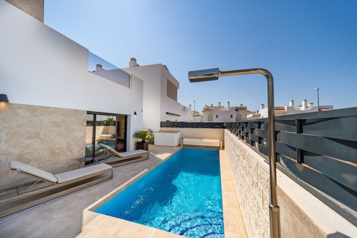 Image No.40-3 Bed Villa for sale