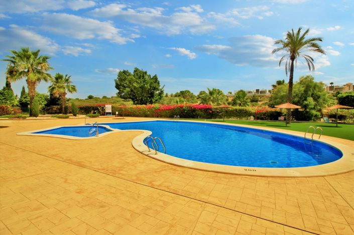 Image No.26-2 Bed Property for sale