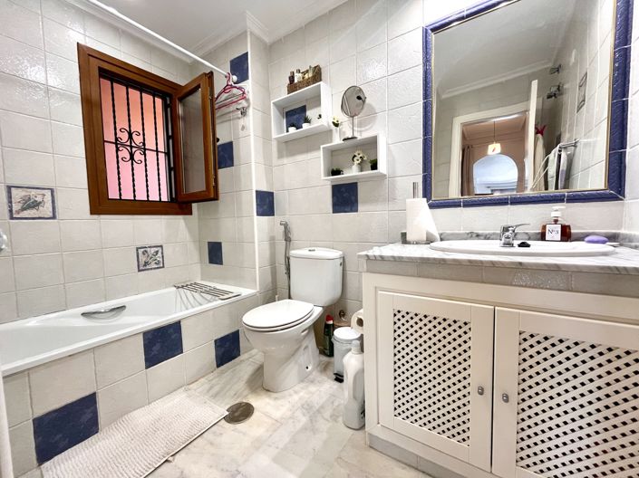 Image No.15-2 Bed Property for sale