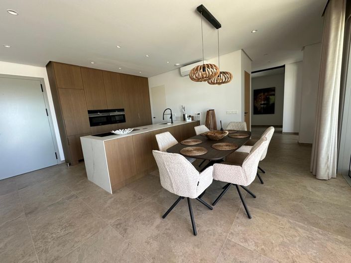 Image No.12-4 Bed Villa for sale