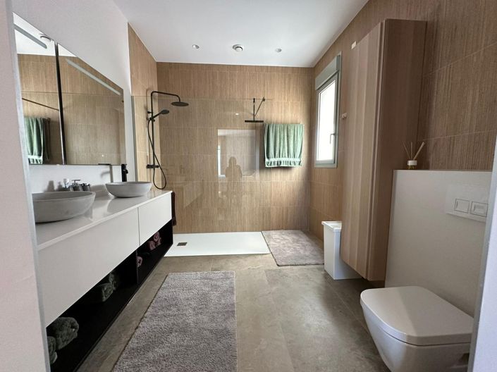 Image No.25-4 Bed Villa for sale