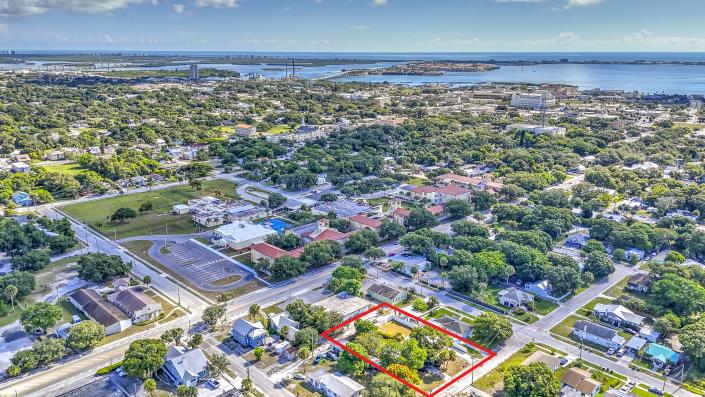 Image No.3-3 Bed House for sale