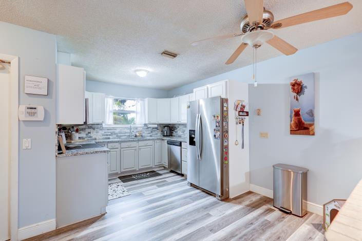 Image No.14-3 Bed House for sale