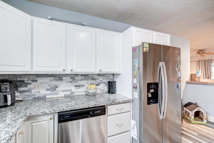 Image No.15-3 Bed House for sale