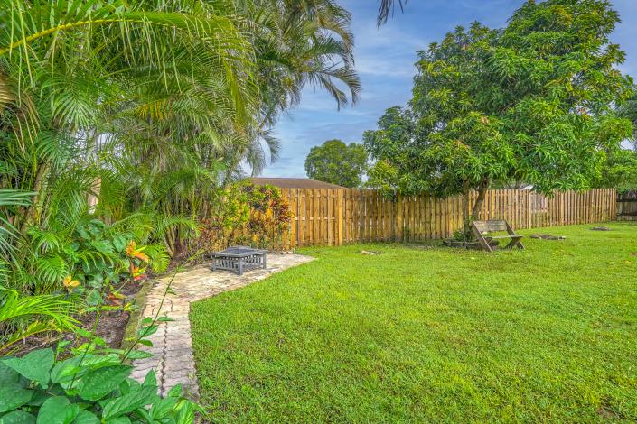 Image No.7-3 Bed House for sale