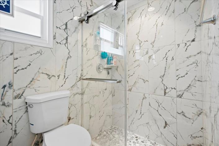 Image No.21-3 Bed House for sale