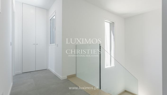 Image No.8-3 Bed Villa for sale