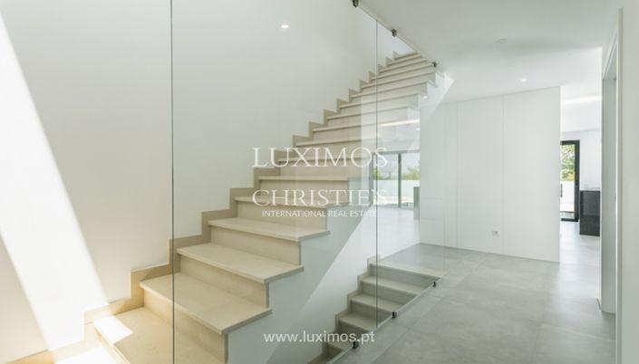 Image No.19-3 Bed Villa for sale