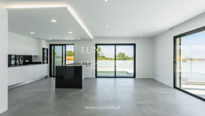 Image No.5-3 Bed Villa for sale