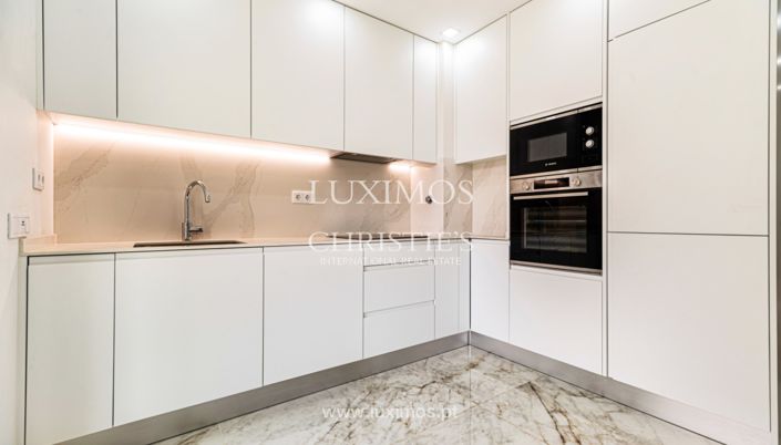 Image No.17-3 Bed Apartment for sale