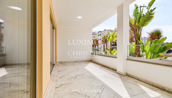 Image No.21-3 Bed Apartment for sale