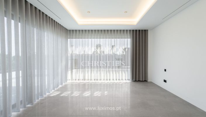 Image No.11-4 Bed Villa for sale