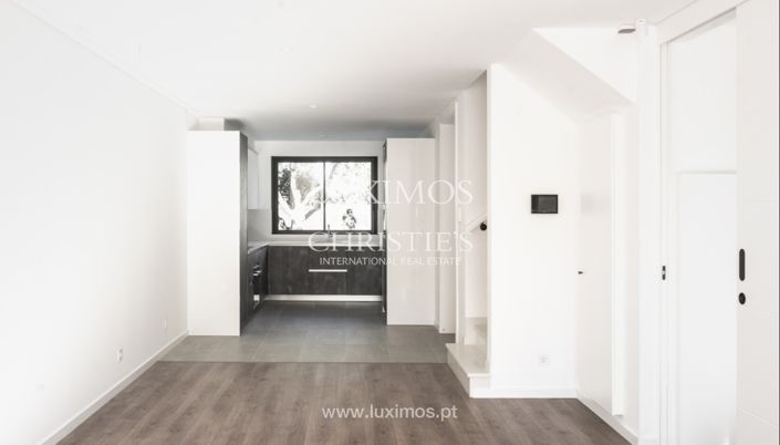 Image No.11-3 Bed Villa for sale