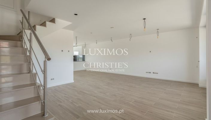 Image No.6-4 Bed Villa for sale